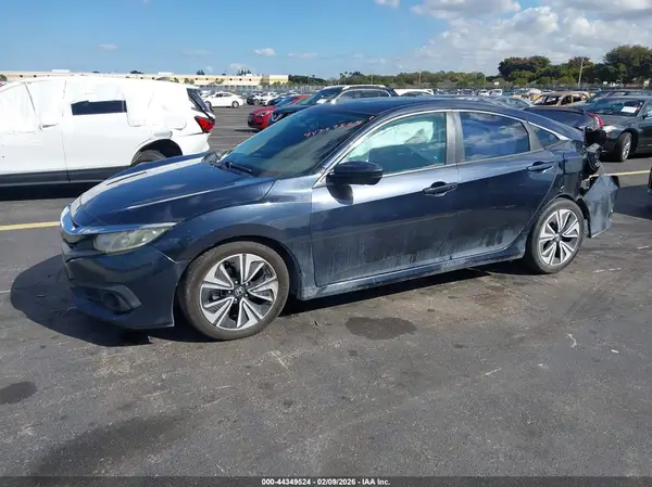 19XFC1F70HE023762 2017 HONDA CIVIC - Image 2