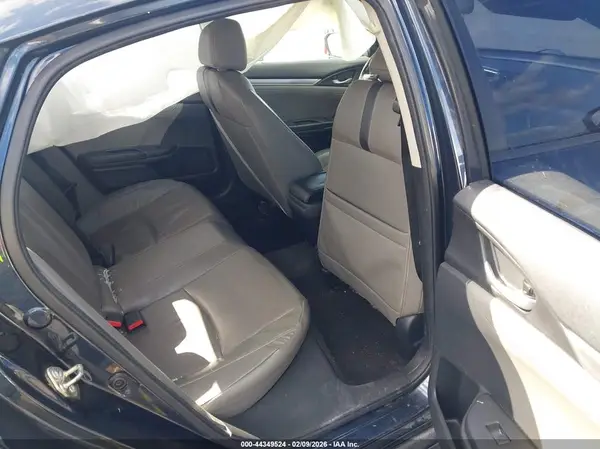 19XFC1F70HE023762 2017 HONDA CIVIC - Image 8