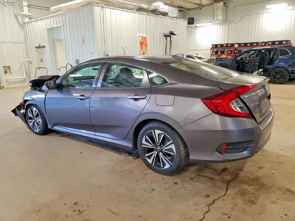 19XFC1F70HE026130 2017 HONDA CIVIC - Image 2
