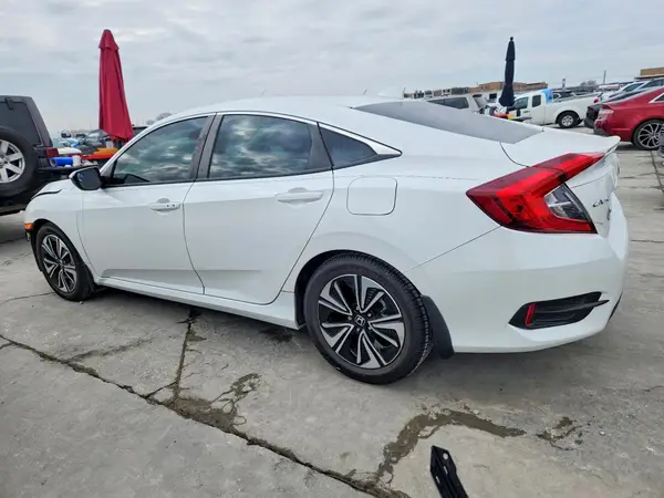 19XFC1F70HE026175 2017 HONDA CIVIC - Image 2