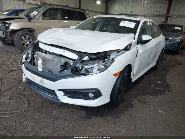 19XFC1F70HE028914 2017 HONDA CIVIC - Image 2