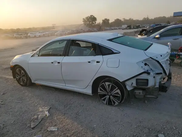 19XFC1F70JE001945 2018 HONDA CIVIC - Image 2