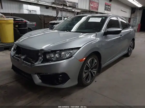 19XFC1F71GE014793 2016 HONDA CIVIC - Image 2