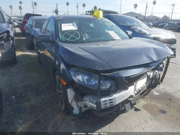 19XFC1F71GE214377 2016 HONDA CIVIC - Image 1