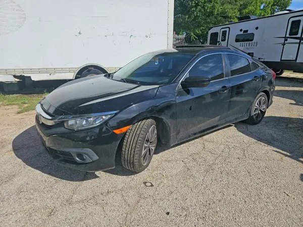19XFC1F71GE214749 2016 HONDA CIVIC - Image 2