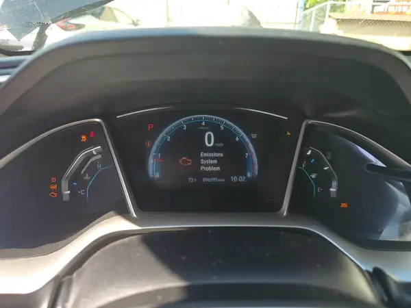 19XFC1F71GE214749 2016 HONDA CIVIC - Image 8