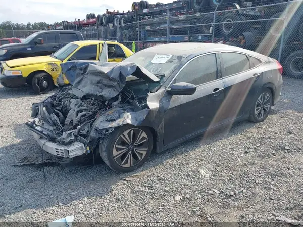 19XFC1F71HE010096 2017 HONDA CIVIC - Image 2