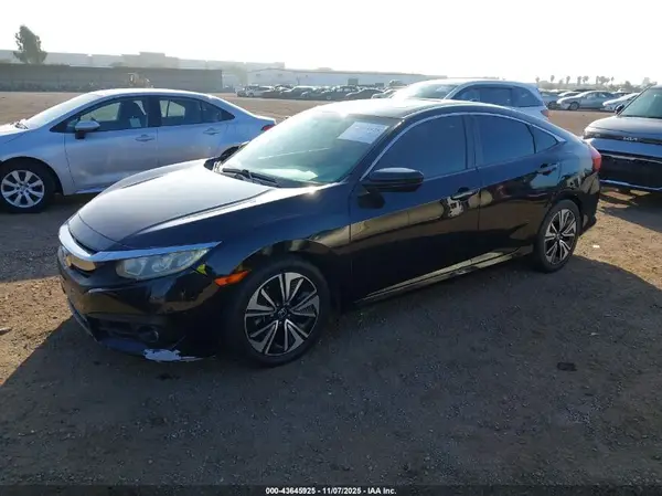 19XFC1F71HE209164 2017 HONDA CIVIC - Image 2