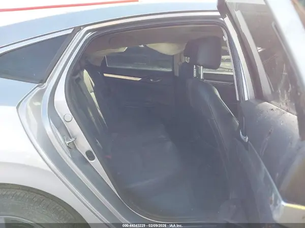 19XFC1F71KE004760 2019 HONDA CIVIC - Image 8