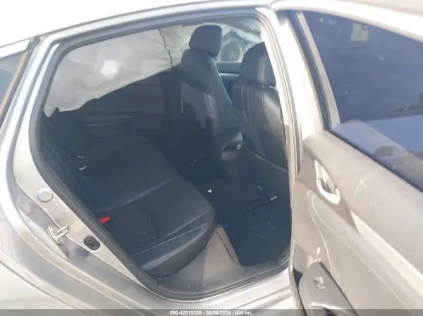 19XFC1F72GE007352 2016 HONDA CIVIC - Image 8