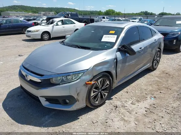 19XFC1F72GE018772 2016 HONDA CIVIC - Image 2