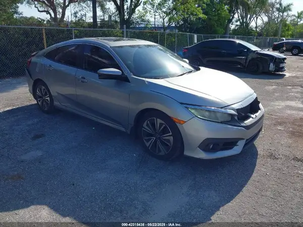19XFC1F72GE045258 2016 HONDA CIVIC - Image 1