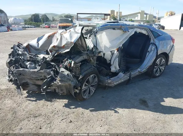 19XFC1F72GE209477 2016 HONDA CIVIC - Image 2
