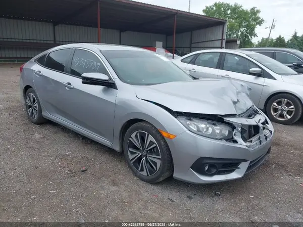 19XFC1F72HE017784 2017 HONDA CIVIC - Image 1