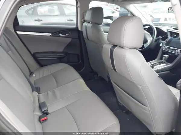 19XFC1F72HE021110 2017 HONDA CIVIC - Image 8