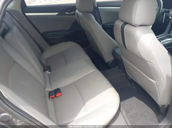 19XFC1F72HE021883 2017 HONDA CIVIC - Image 8