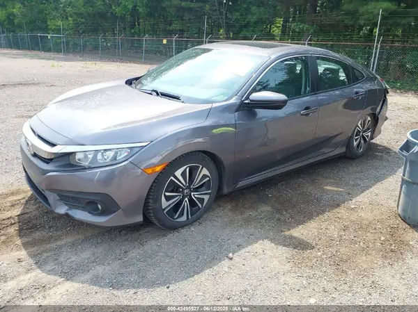 19XFC1F72HE030258 2017 HONDA CIVIC - Image 2