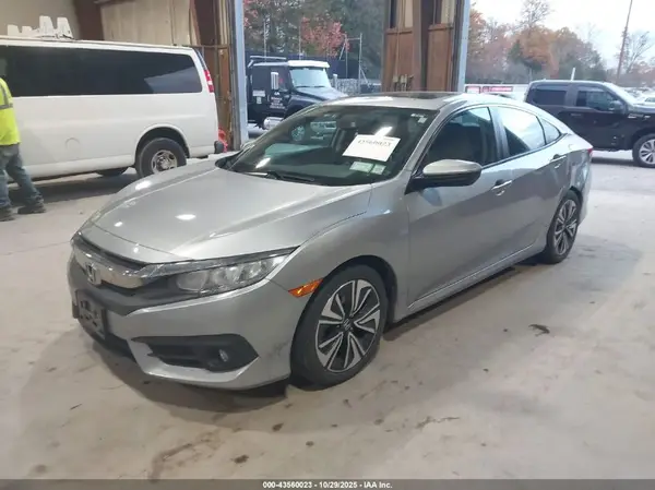 19XFC1F72HE209531 2017 HONDA CIVIC - Image 2