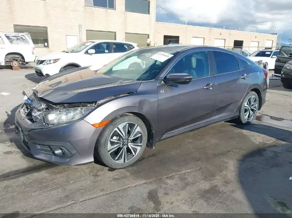 19XFC1F72HE212669 2017 HONDA CIVIC - Image 2