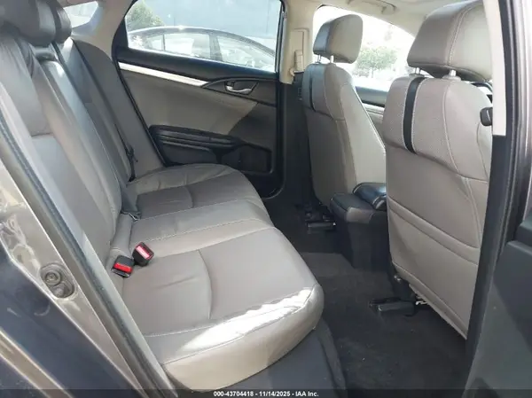 19XFC1F72HE212669 2017 HONDA CIVIC - Image 8