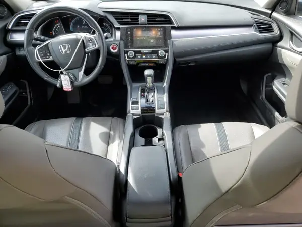 19XFC1F72JE000411 2018 HONDA CIVIC - Image 8