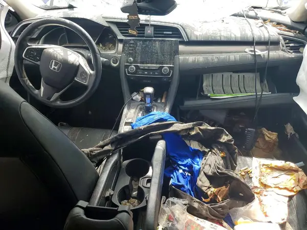 19XFC1F72KE015282 2019 HONDA CIVIC - Image 8