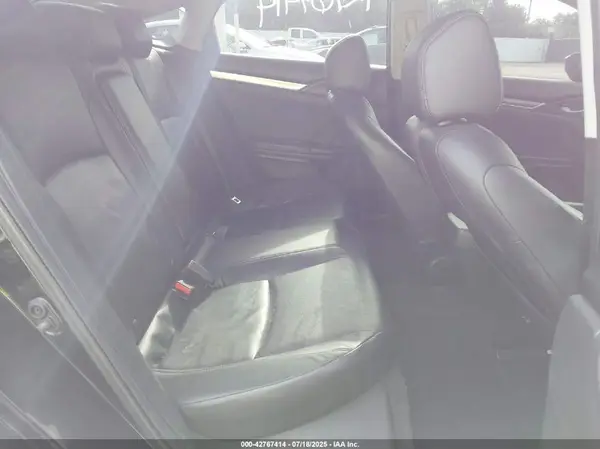 19XFC1F72KE215191 2019 HONDA CIVIC - Image 8