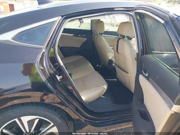 19XFC1F73GE008008 2016 HONDA CIVIC - Image 8