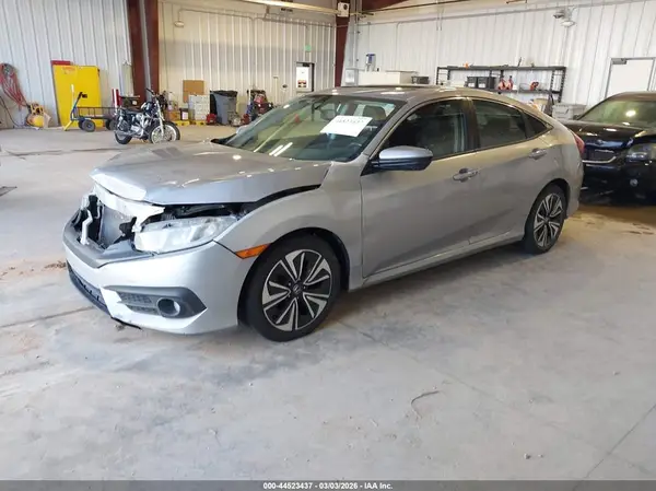 19XFC1F73GE015475 2016 HONDA CIVIC - Image 2