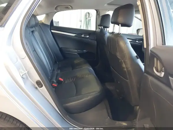 19XFC1F73GE015475 2016 HONDA CIVIC - Image 8