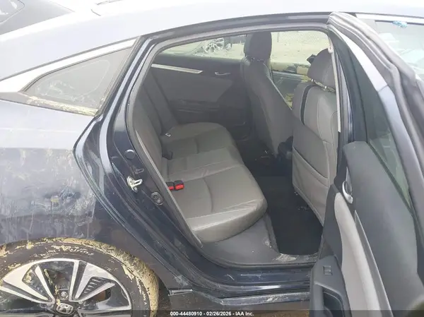 19XFC1F73GE036178 2016 HONDA CIVIC - Image 8