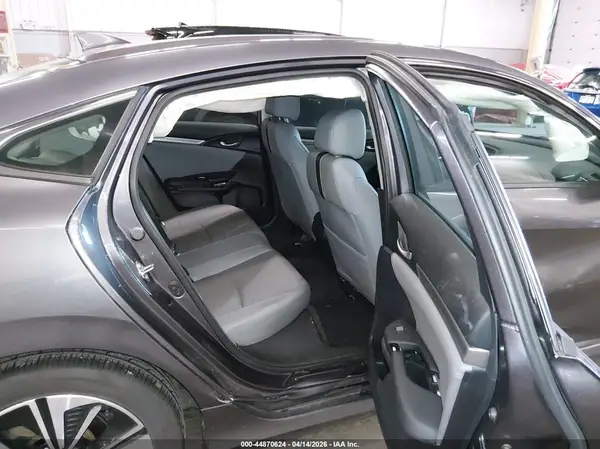 19XFC1F73GE200058 2016 HONDA CIVIC - Image 8
