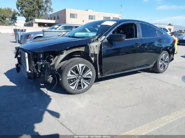 19XFC1F73GE210783 2016 HONDA CIVIC - Image 2
