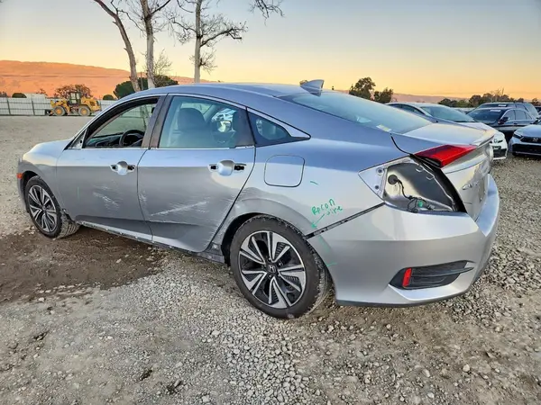 19XFC1F73GE210976 2016 HONDA CIVIC - Image 2