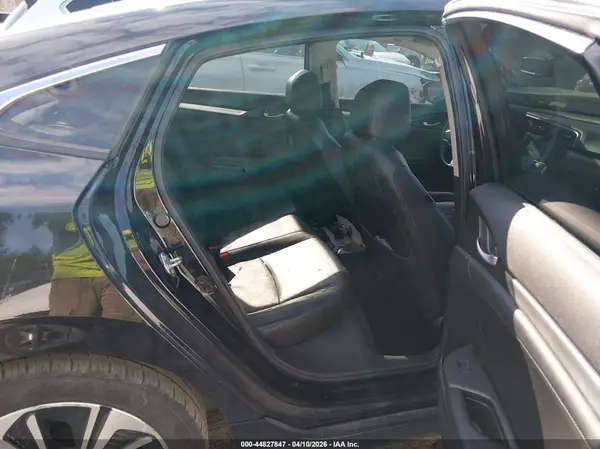 19XFC1F73GE212890 2016 HONDA CIVIC - Image 8