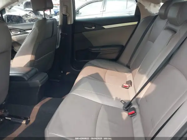 19XFC1F73GE220763 2016 HONDA CIVIC - Image 8