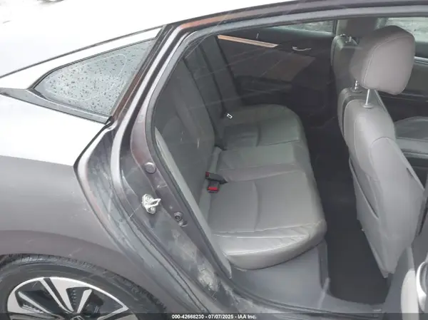 19XFC1F73HE002811 2017 HONDA CIVIC - Image 8