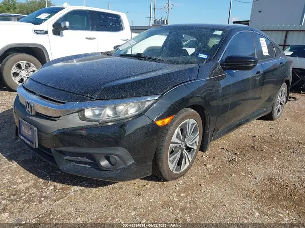 19XFC1F73HE004316 2017 HONDA CIVIC - Image 2