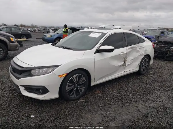 19XFC1F73HE016756 2017 HONDA CIVIC - Image 2