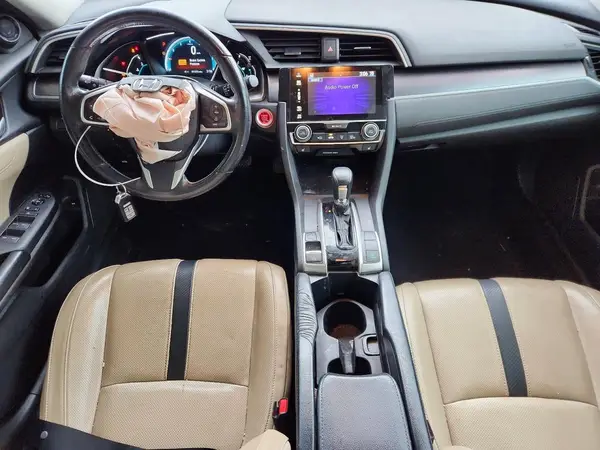 19XFC1F73HE023710 2017 HONDA CIVIC - Image 8
