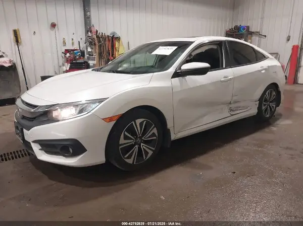 19XFC1F73HE027112 2017 HONDA CIVIC - Image 2
