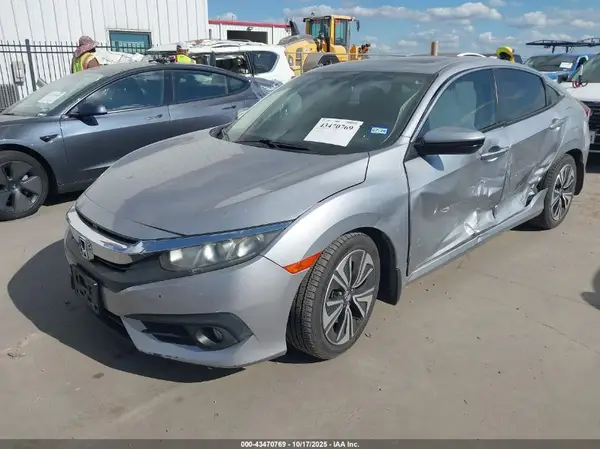 19XFC1F73HE033542 2017 HONDA CIVIC - Image 2