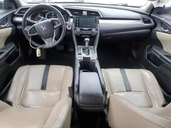 19XFC1F73HE202975 2017 HONDA CIVIC - Image 8