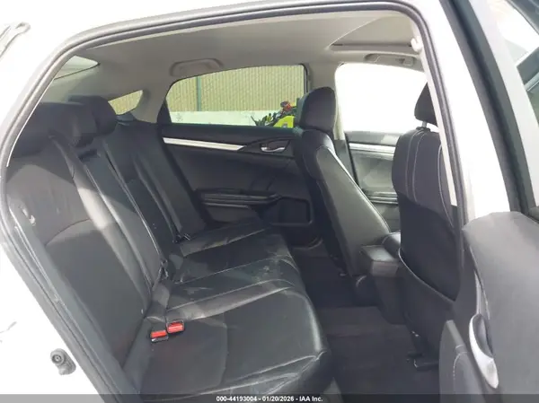 19XFC1F73JE201802 2018 HONDA CIVIC - Image 8