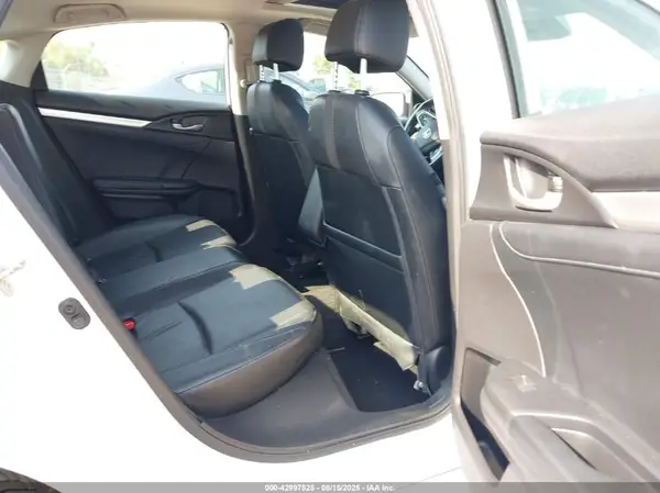 19XFC1F73KE000886 2019 HONDA CIVIC - Image 8