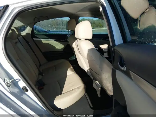 19XFC1F73LE006446 2020 HONDA CIVIC - Image 8