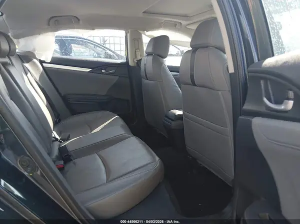 19XFC1F74GE025397 2016 HONDA CIVIC - Image 8
