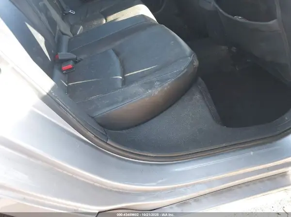 19XFC1F74GE028218 2016 HONDA CIVIC - Image 8
