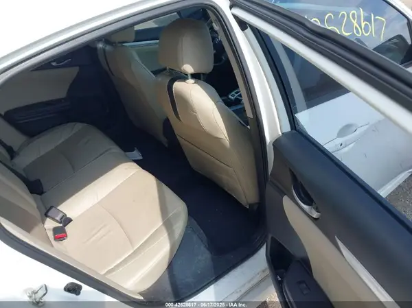 19XFC1F74GE029773 2016 HONDA CIVIC - Image 8