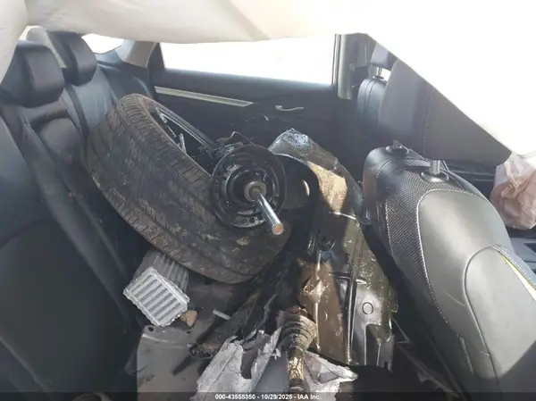 19XFC1F74GE200232 2016 HONDA CIVIC - Image 8